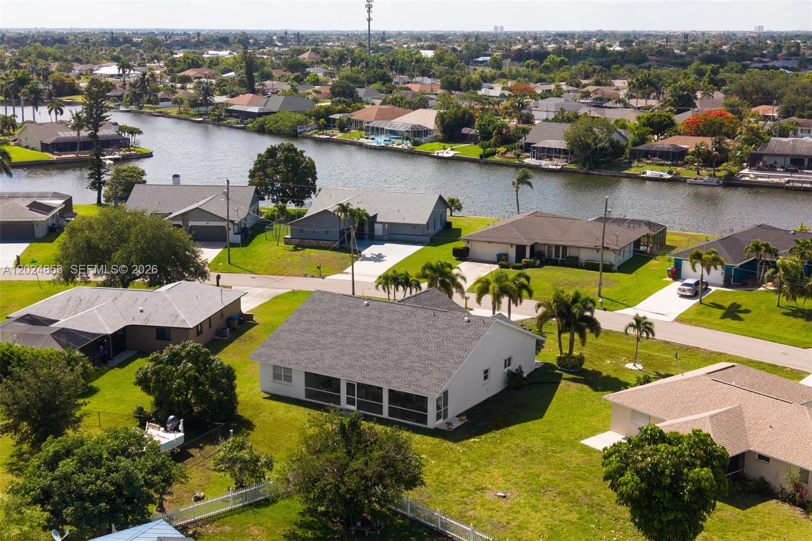 CAPE CORAL - Residential