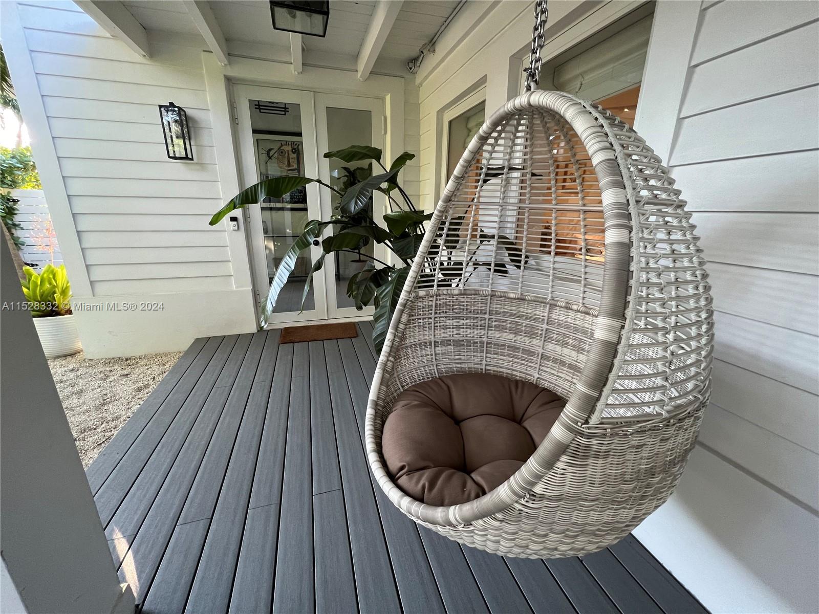 TROPICAL ISLE HOMES SUB 4 - Residential
