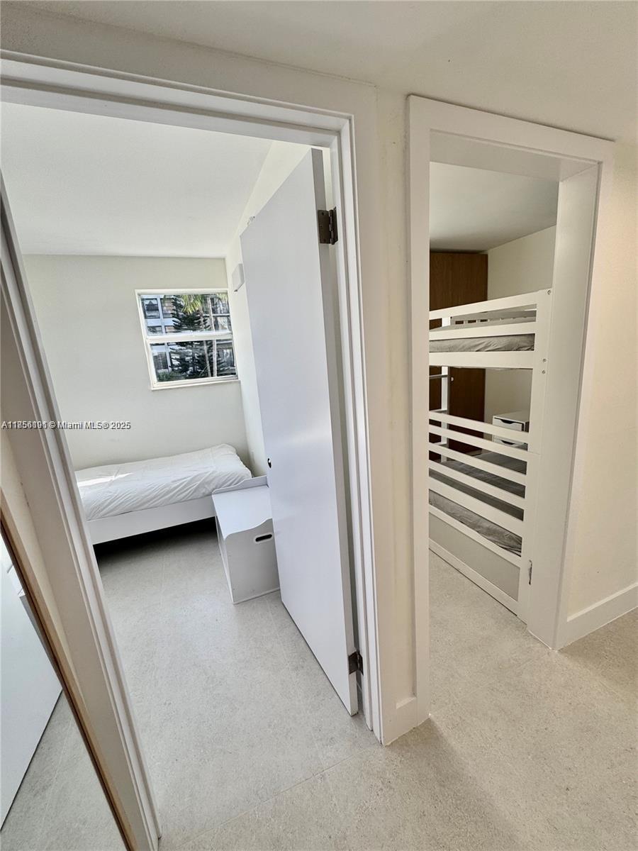 CRANDON TOWER CONDO - Residential Lease