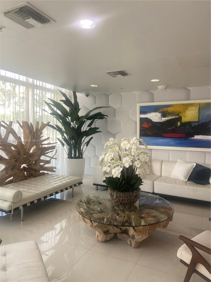 63 NOBE CONDO - Residential Lease