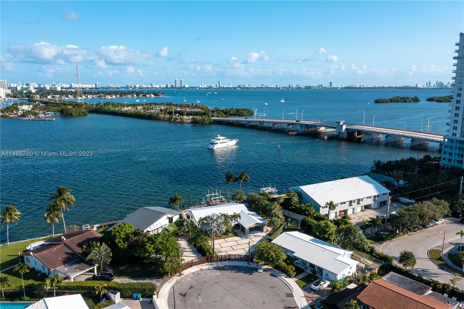 BAY CREST SEC 2 - Residential