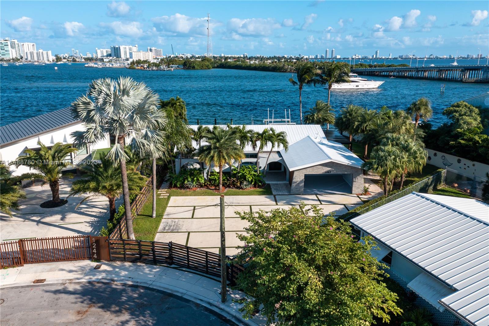 BAY CREST SEC 2 - Residential