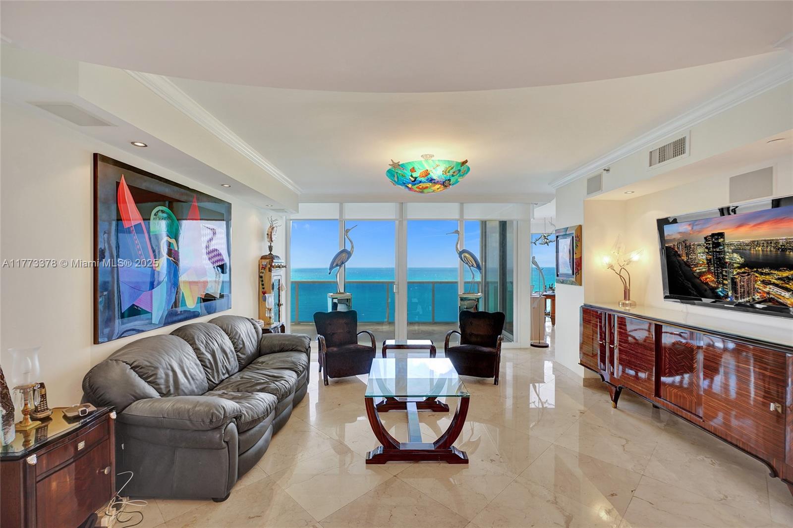 19111 Collins Ave 2905