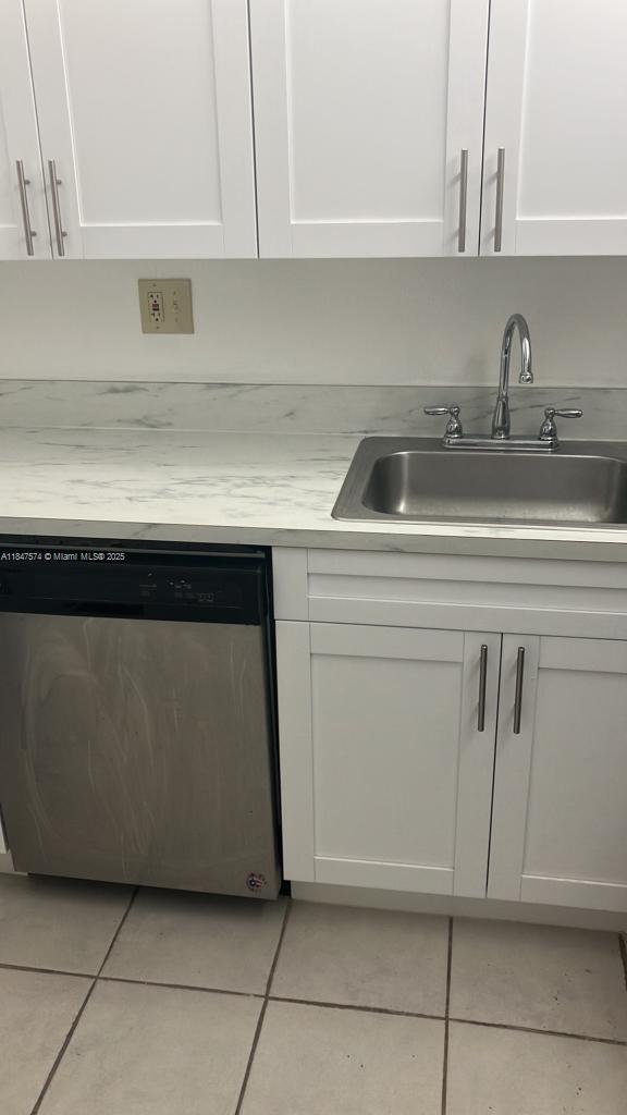 COURTYARDS OF BROWARD CON - Residential Lease