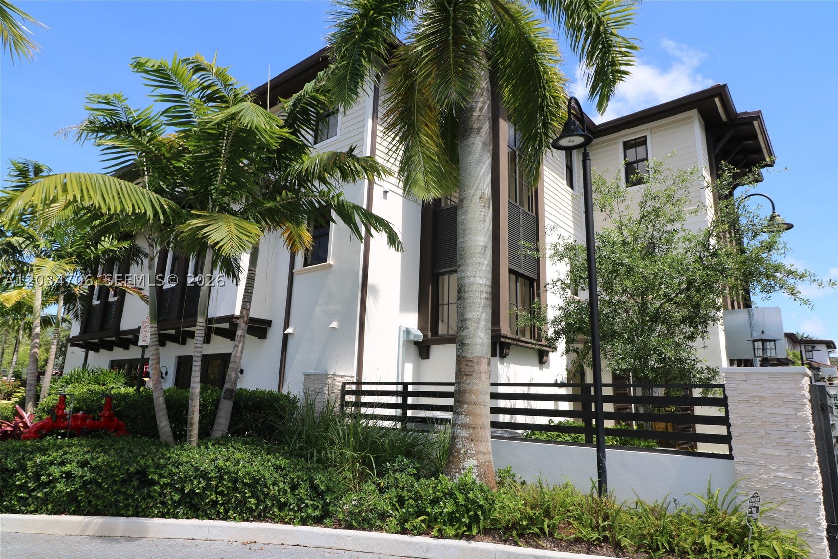 7504 SW 100th St
