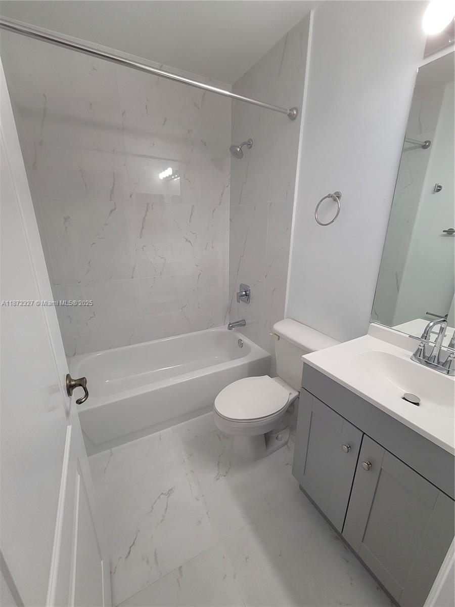 BONITA VILLAS CONDO - Residential Lease