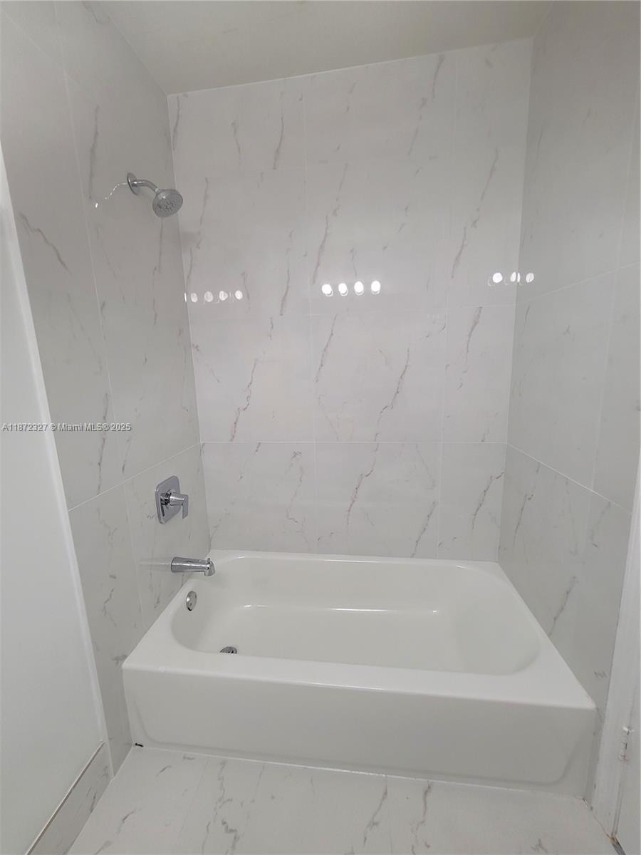 BONITA VILLAS CONDO - Residential Lease