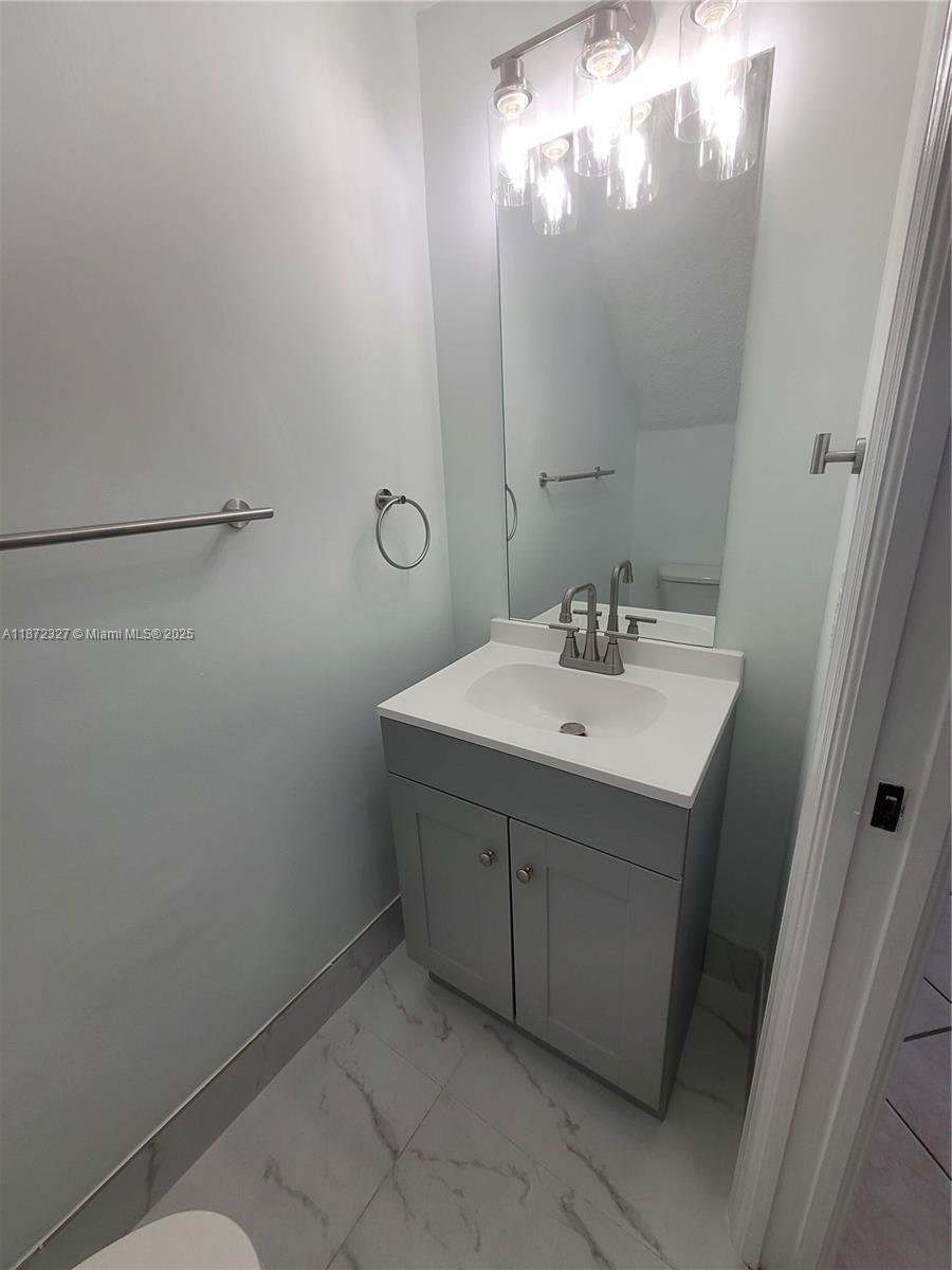 BONITA VILLAS CONDO - Residential Lease