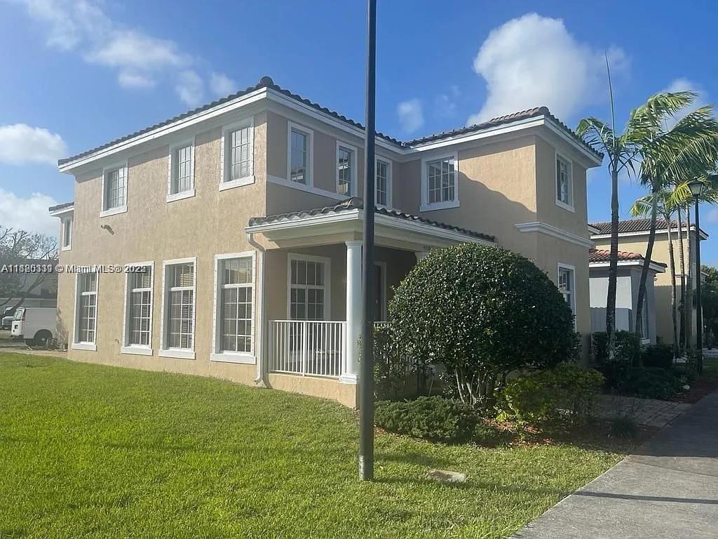 Property for Sale at 14318 Sw 275th Ln, Homestead, Miami-Dade County, Florida - Bedrooms: 6 
Bathrooms: 4  - $560,000