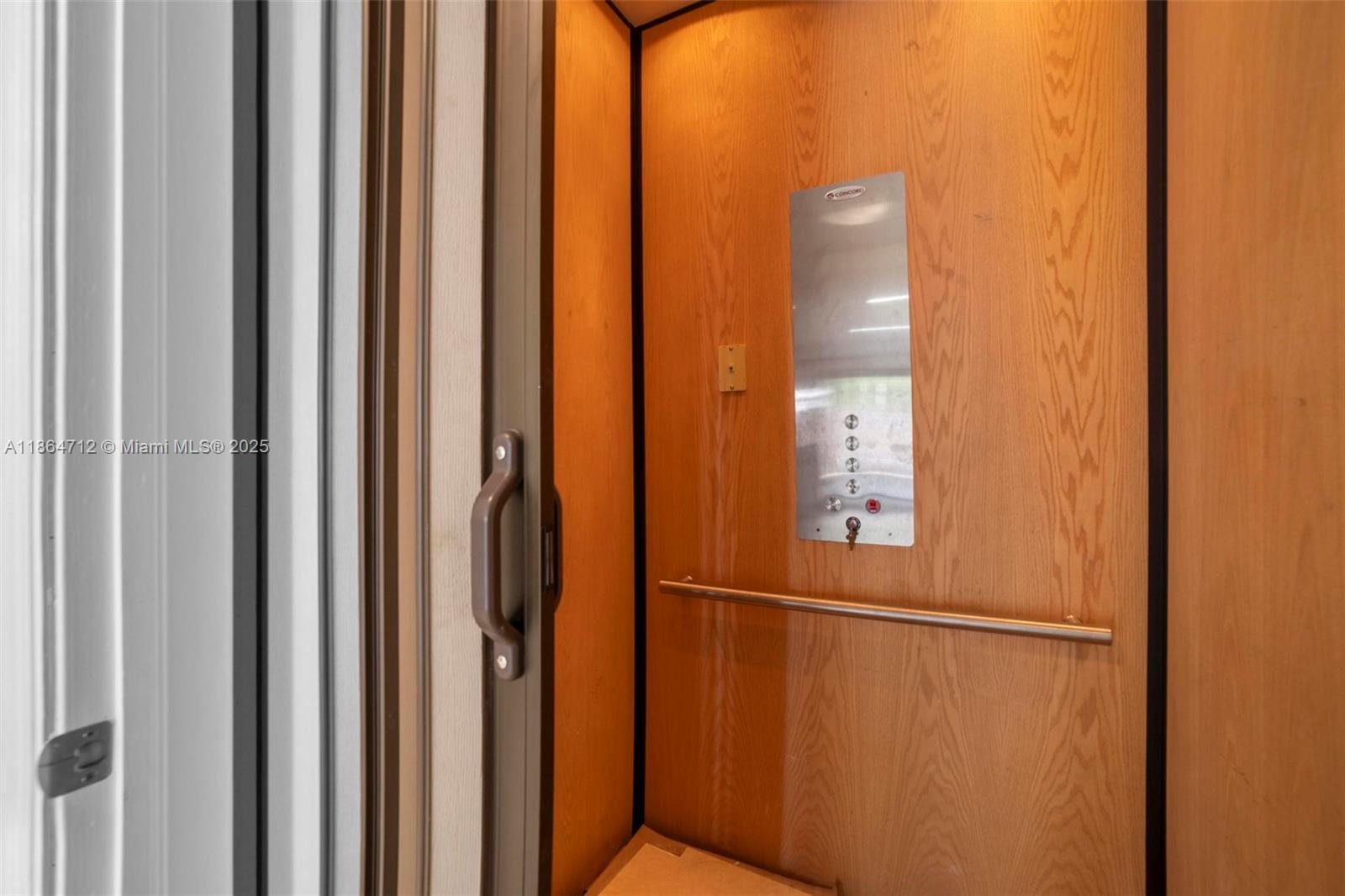 VICTORIA PARK CORR AMEN P - Residential