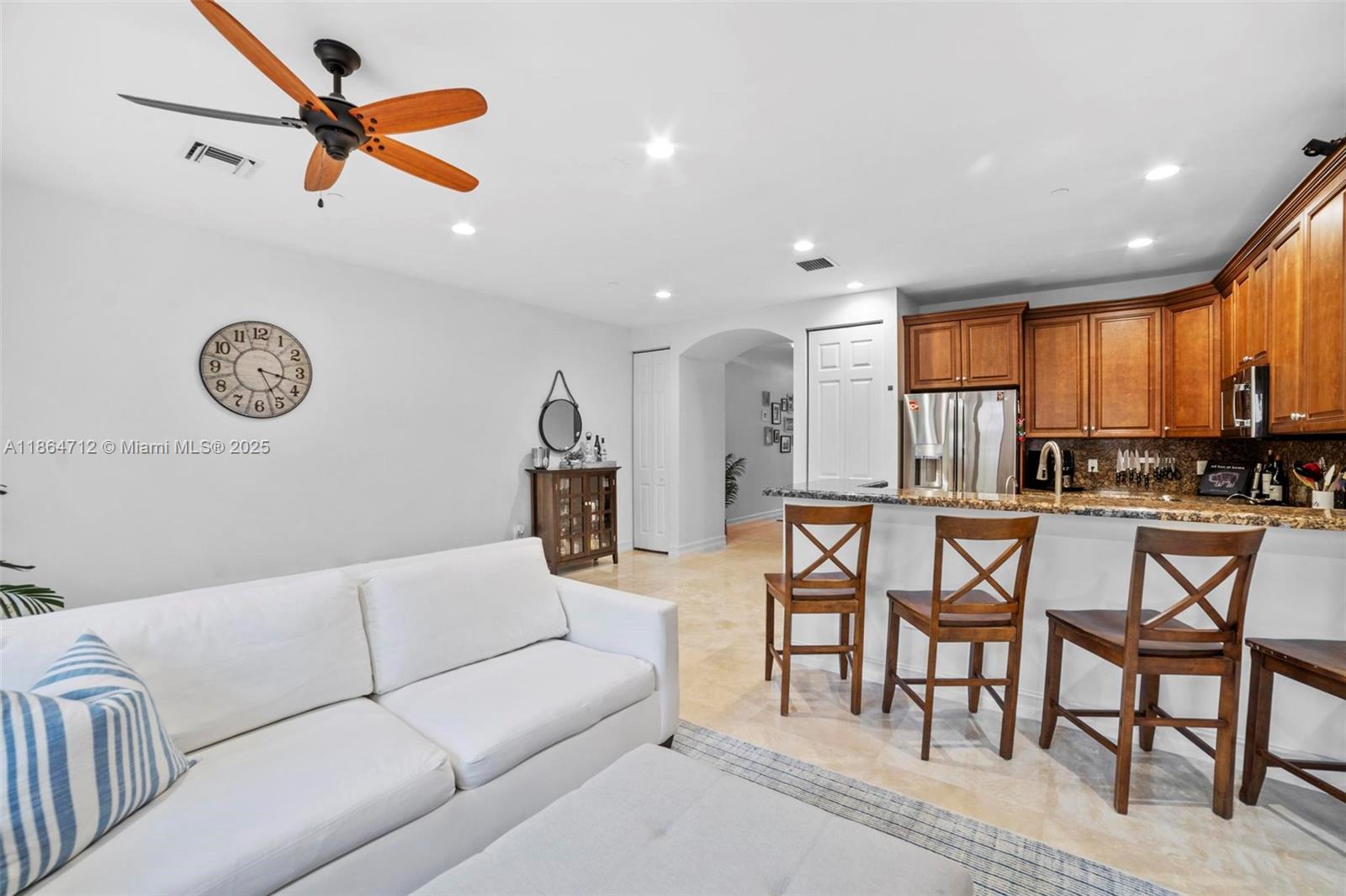 VICTORIA PARK CORR AMEN P - Residential