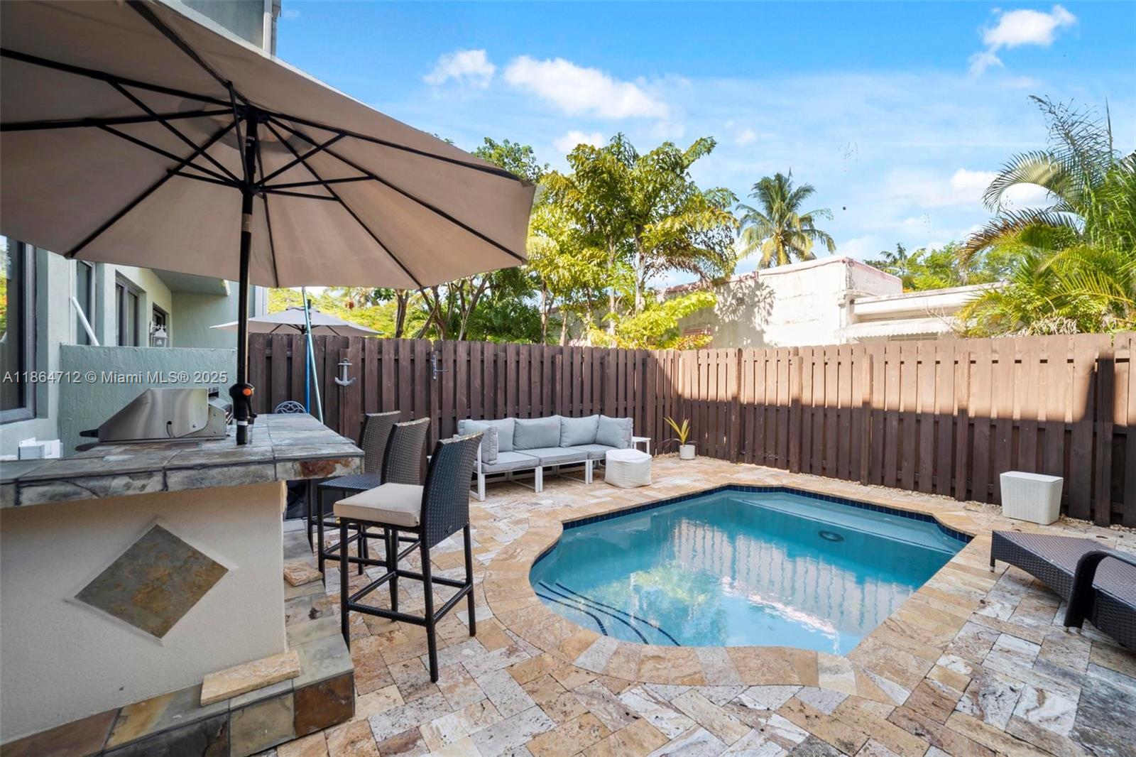 VICTORIA PARK CORR AMEN P - Residential