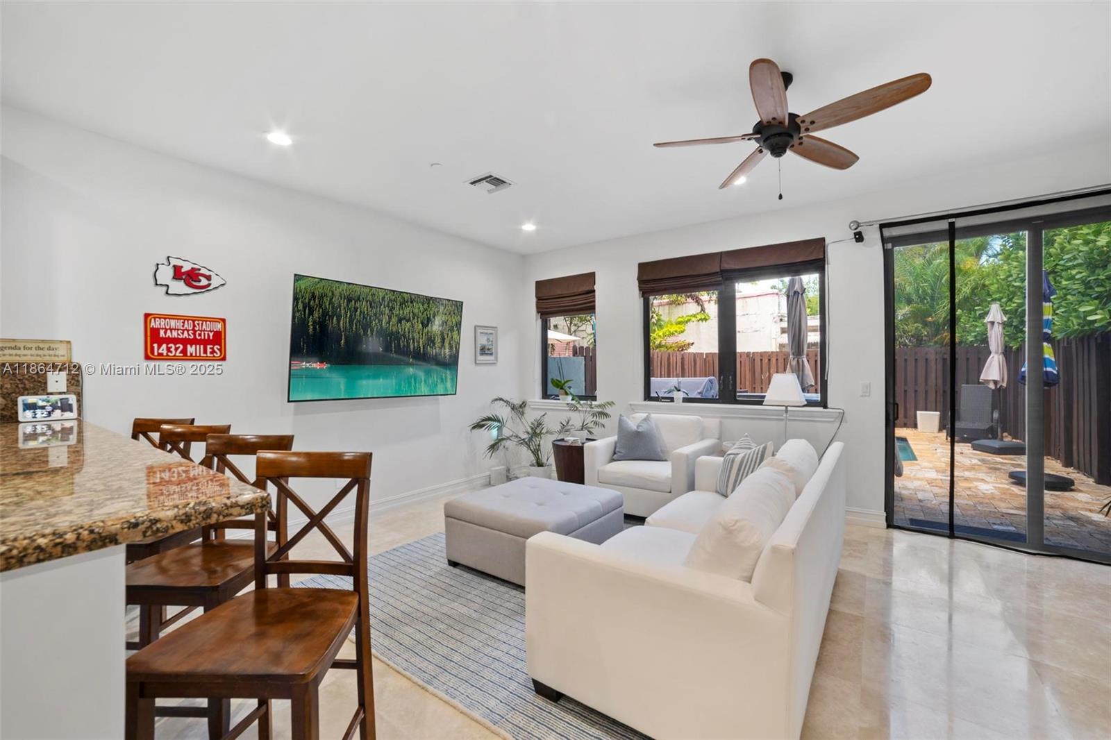 VICTORIA PARK CORR AMEN P - Residential