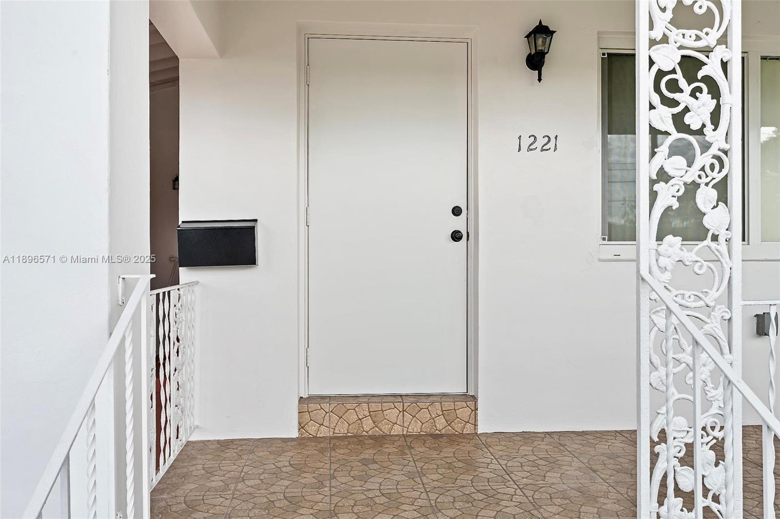 COMFORT GARDENS 1ST ADDN - Residential Lease