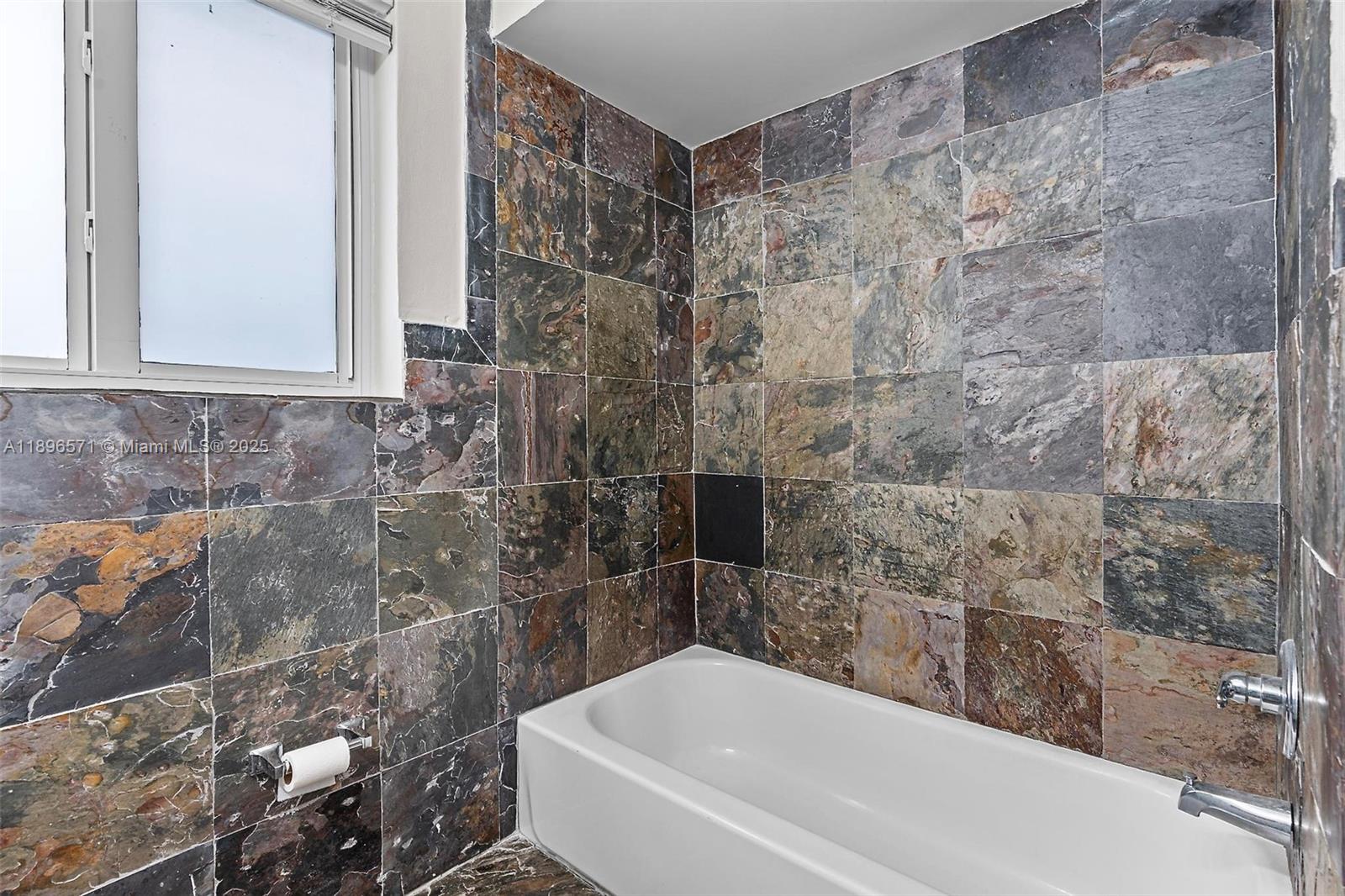 COMFORT GARDENS 1ST ADDN - Residential Lease