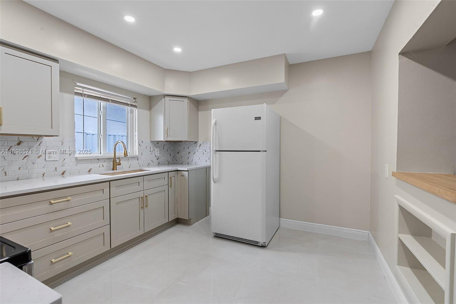 COMFORT GARDENS 1ST ADDN - Residential Lease