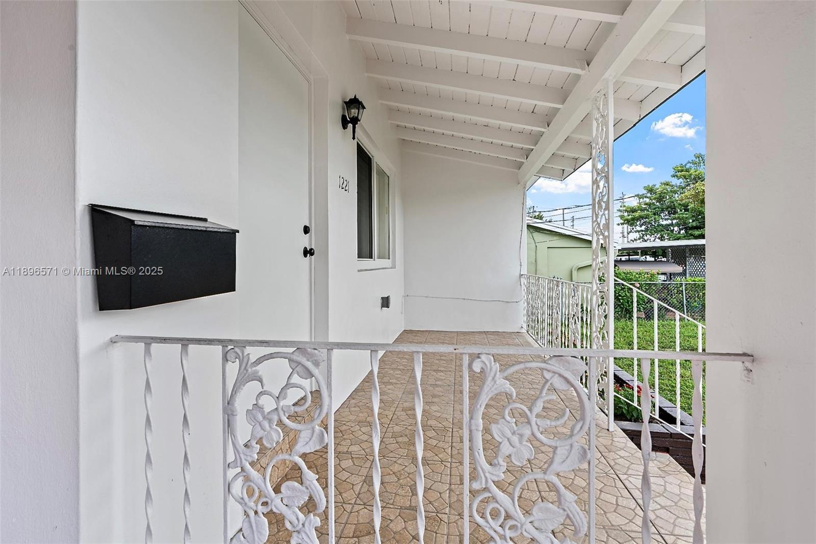 COMFORT GARDENS 1ST ADDN - Residential Lease