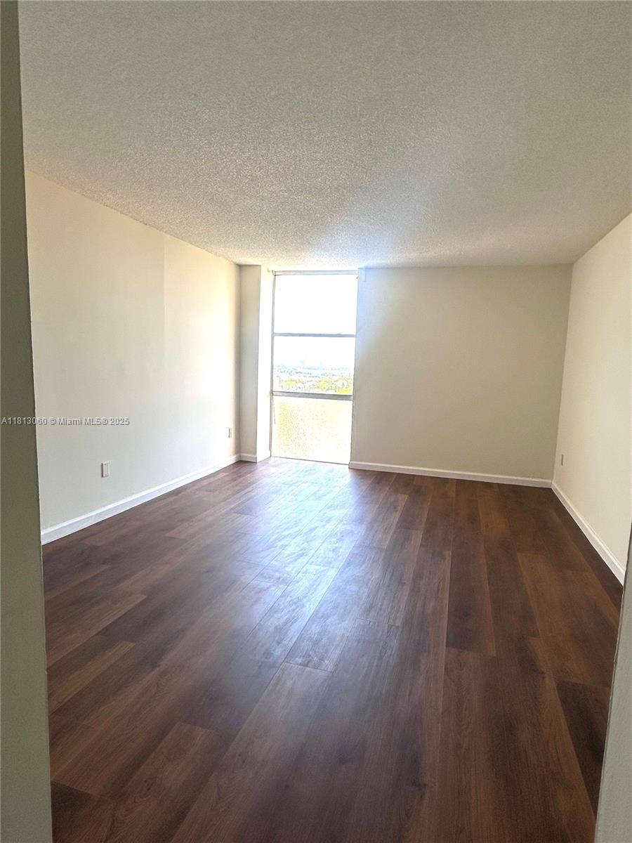VECINO DEL MAR CONDO - Residential Lease