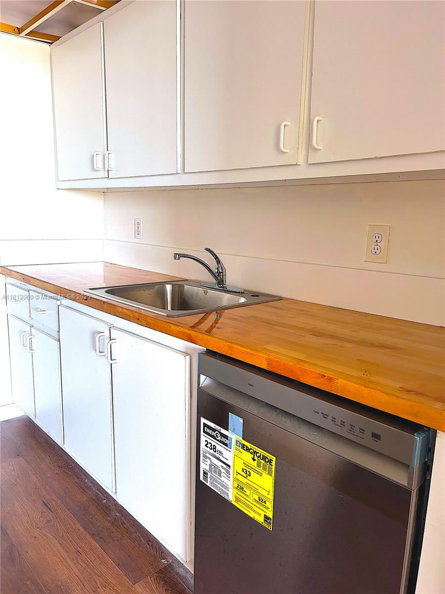 VECINO DEL MAR CONDO - Residential Lease