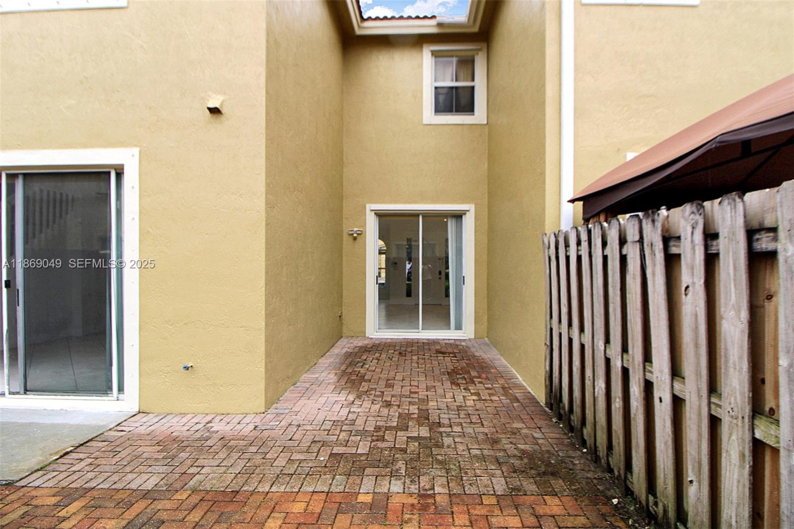 CENTURY BREEZE - Residential