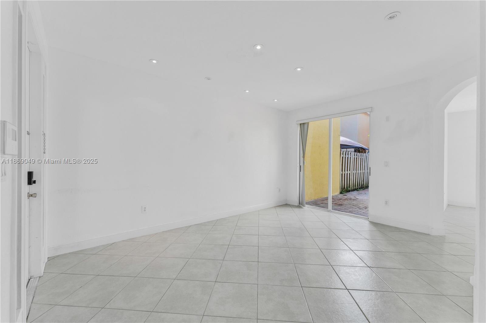 CENTURY BREEZE - Residential