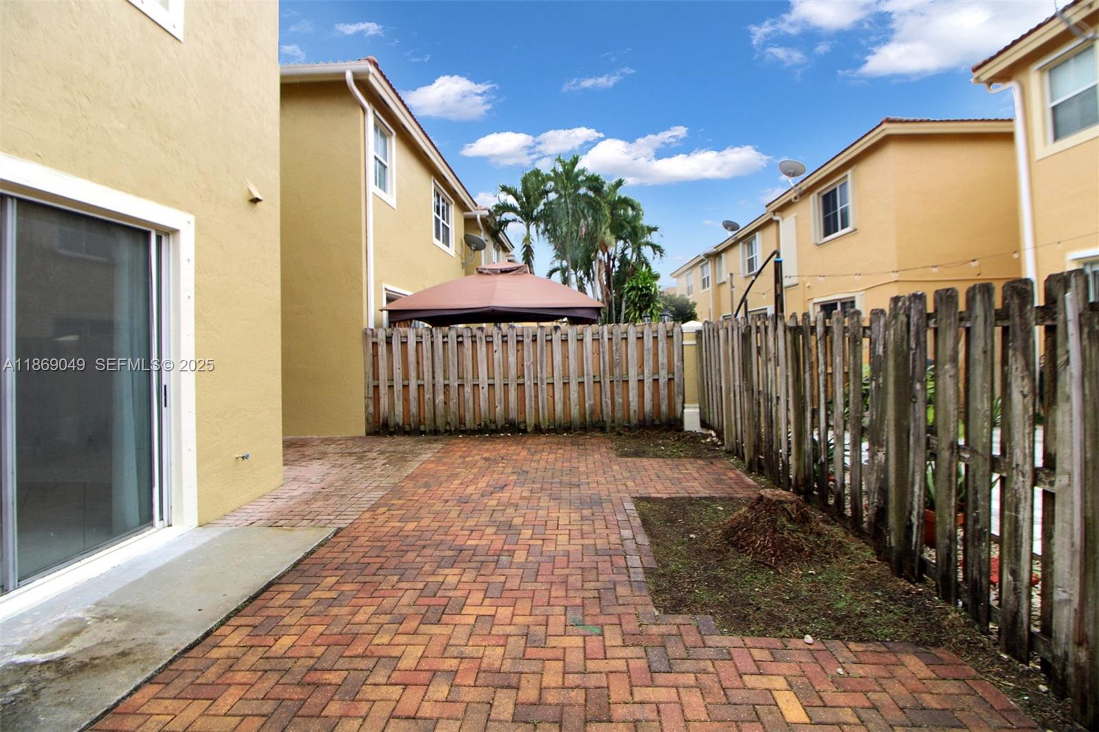 CENTURY BREEZE - Residential