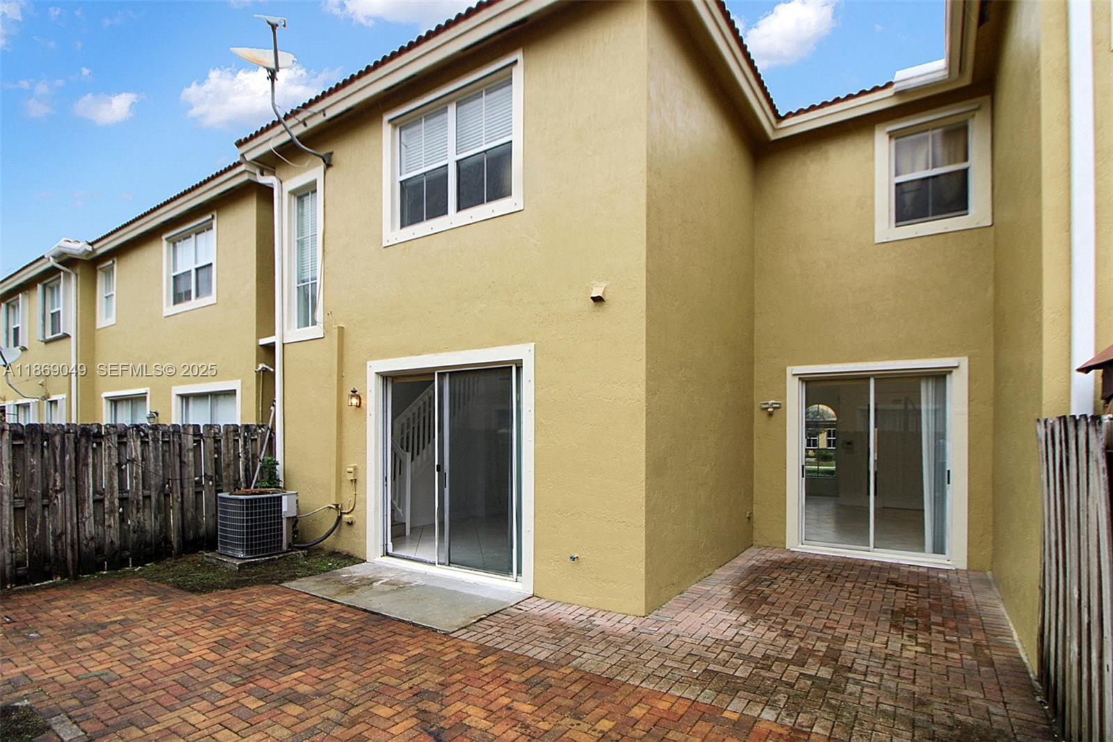 CENTURY BREEZE - Residential