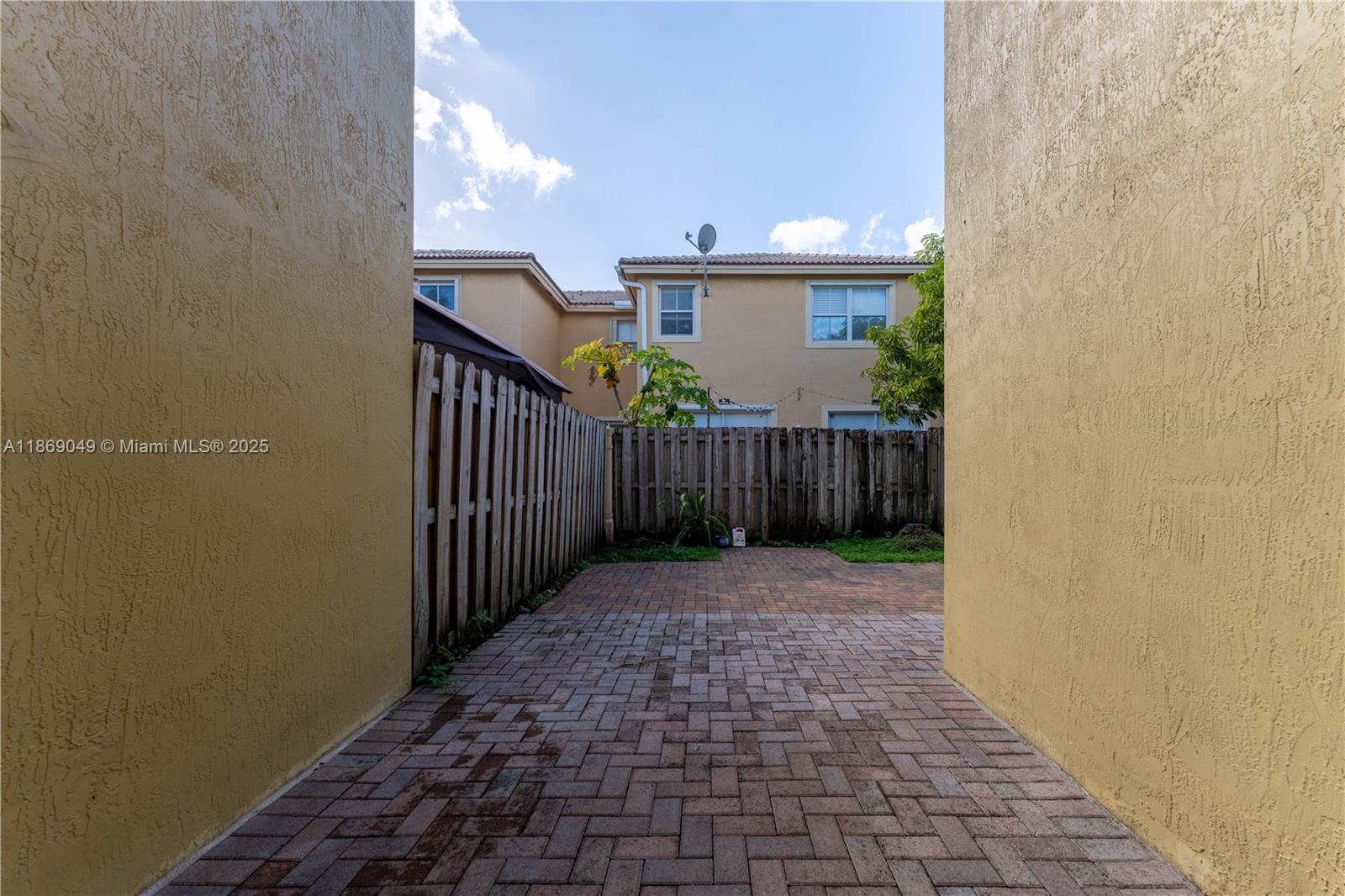 CENTURY BREEZE - Residential