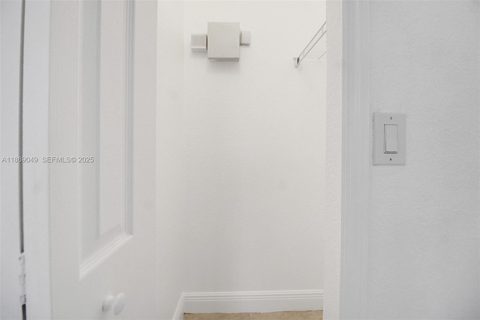 CENTURY BREEZE - Residential