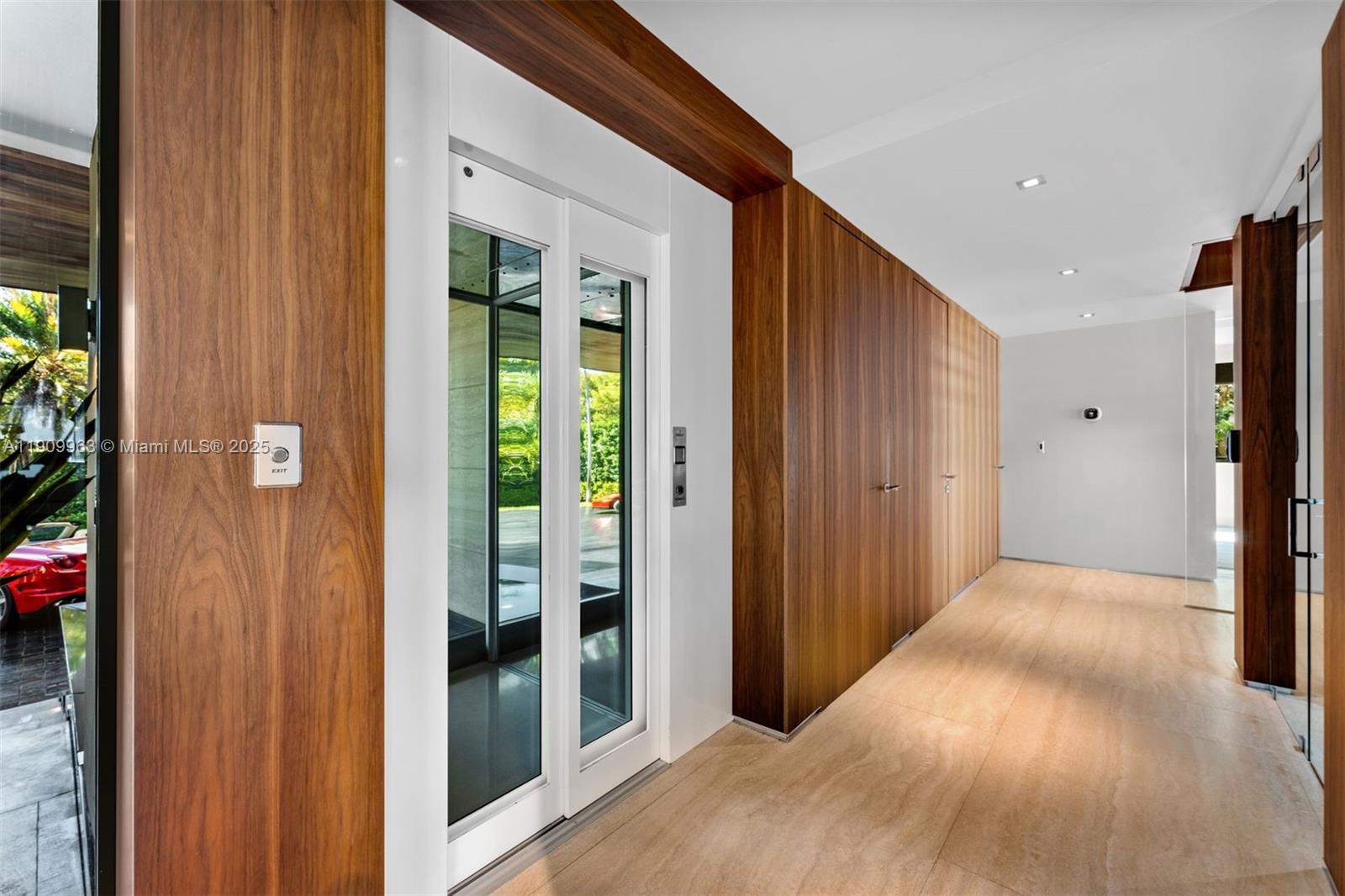 TROPICAL ISLE HOMES SUB 4 - Residential Lease