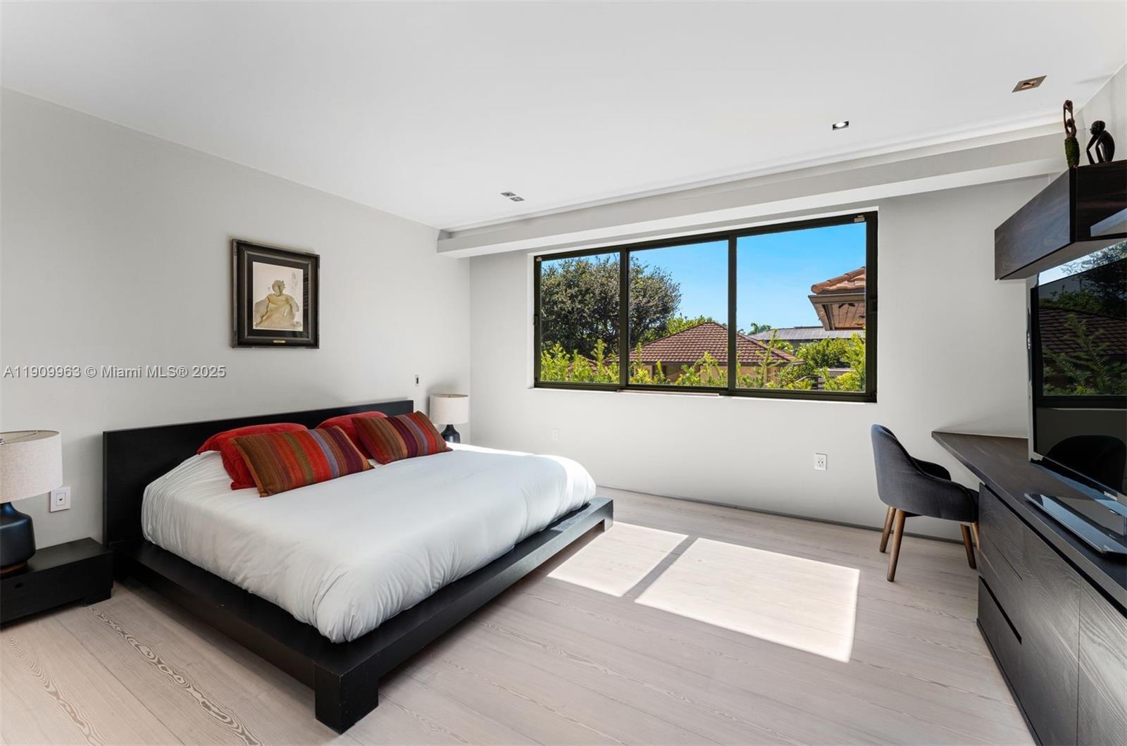 TROPICAL ISLE HOMES SUB 4 - Residential Lease