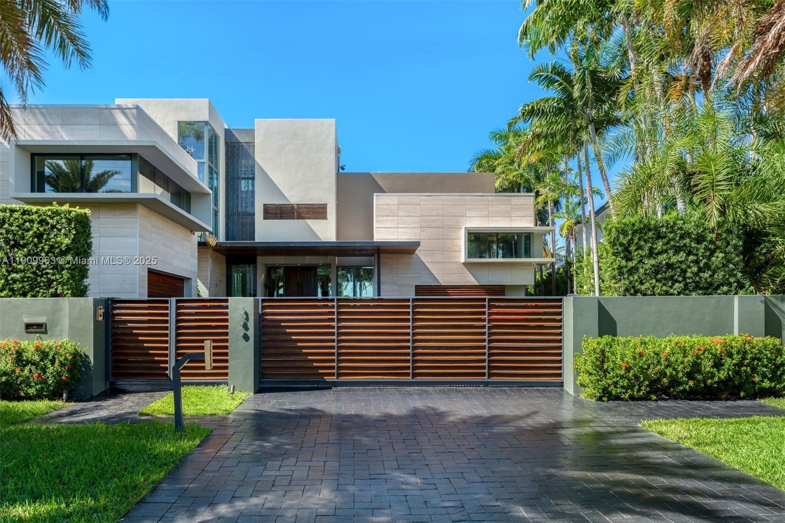 TROPICAL ISLE HOMES SUB 4 - Residential Lease