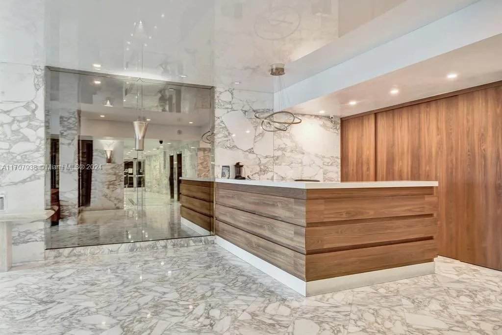 Miami Beach, Florida 33141, United States, 1 Bedroom Bedrooms, ,2 BathroomsBathrooms,Residential,Pending,27187