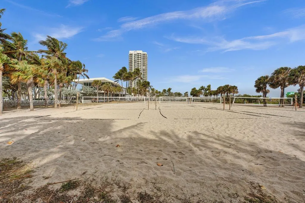 Miami Beach, Florida 33141, United States, 1 Bedroom Bedrooms, ,2 BathroomsBathrooms,Residential,Pending,27187