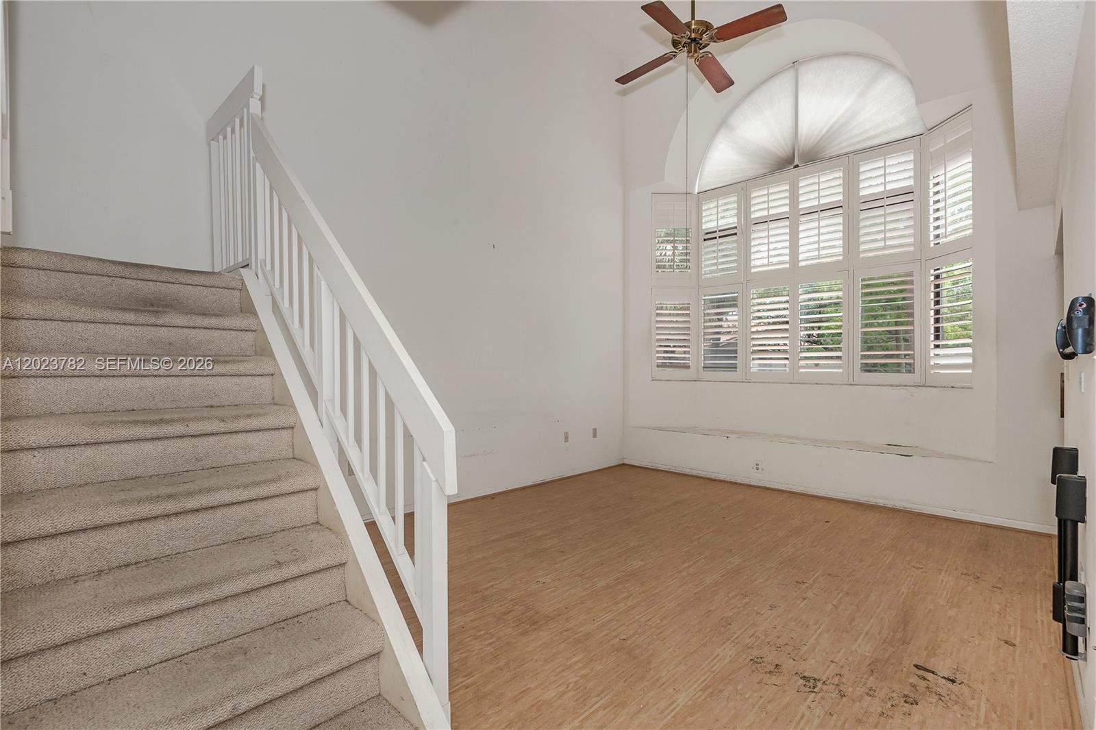 15525 N Miami Lakeway N 205-8