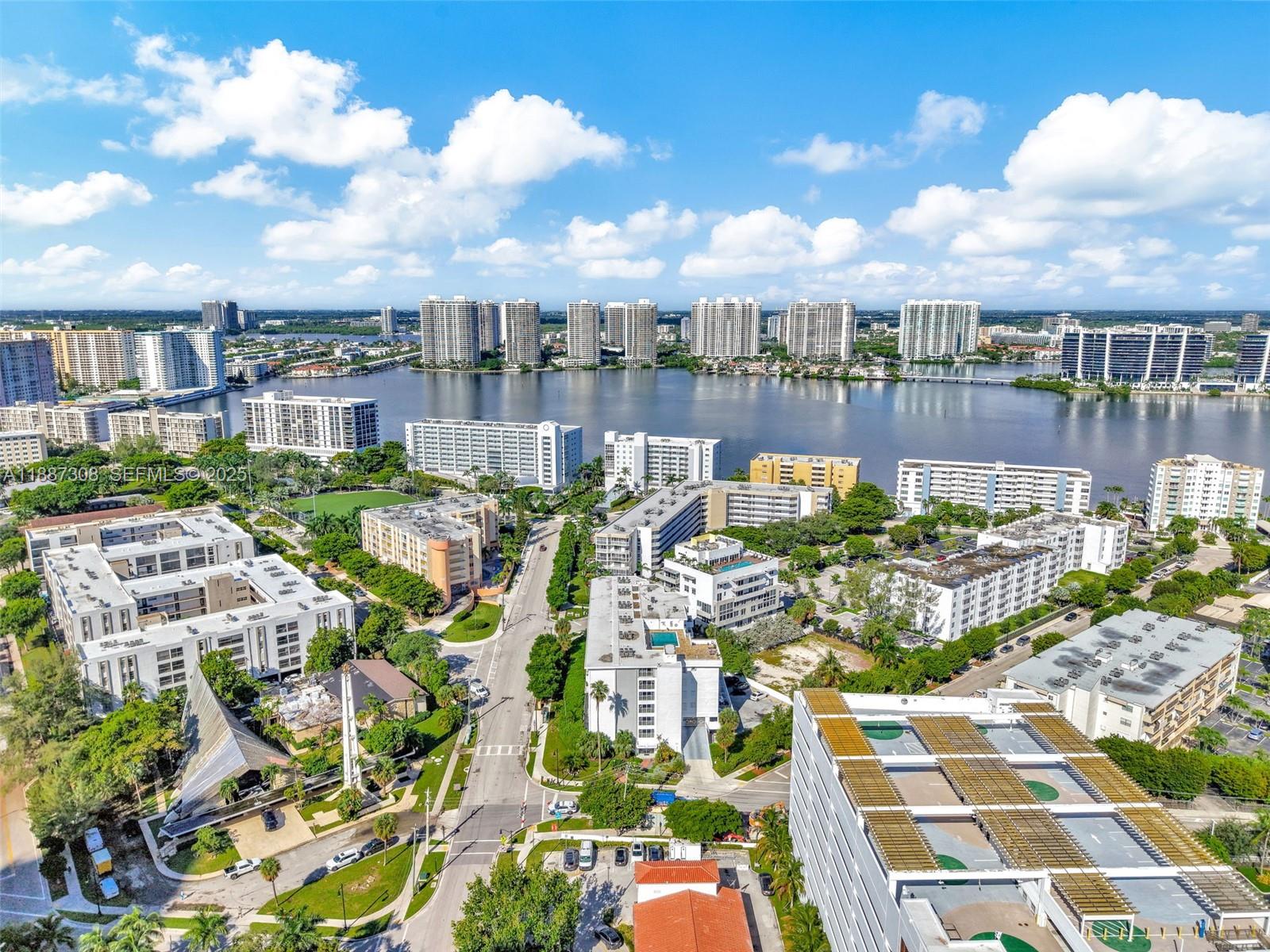 TOWNE ROYALE CONDO - Residential Lease