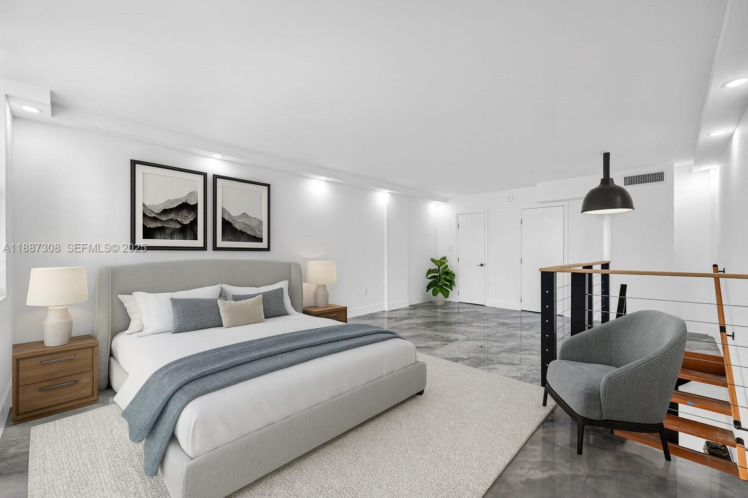 TOWNE ROYALE CONDO - Residential Lease