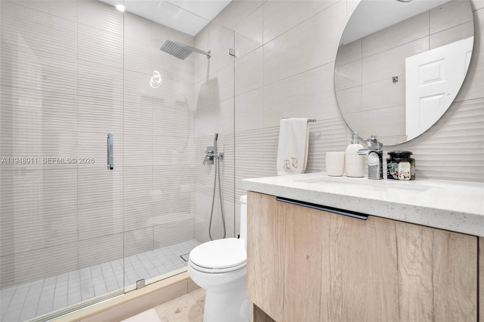 WINDSOR PALMS - Residential