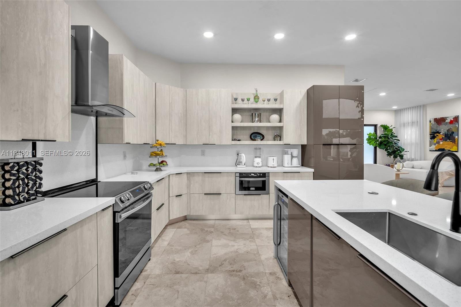 WINDSOR PALMS - Residential