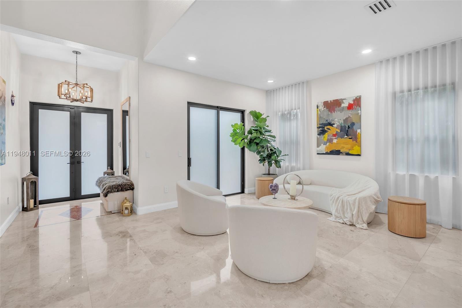 WINDSOR PALMS - Residential