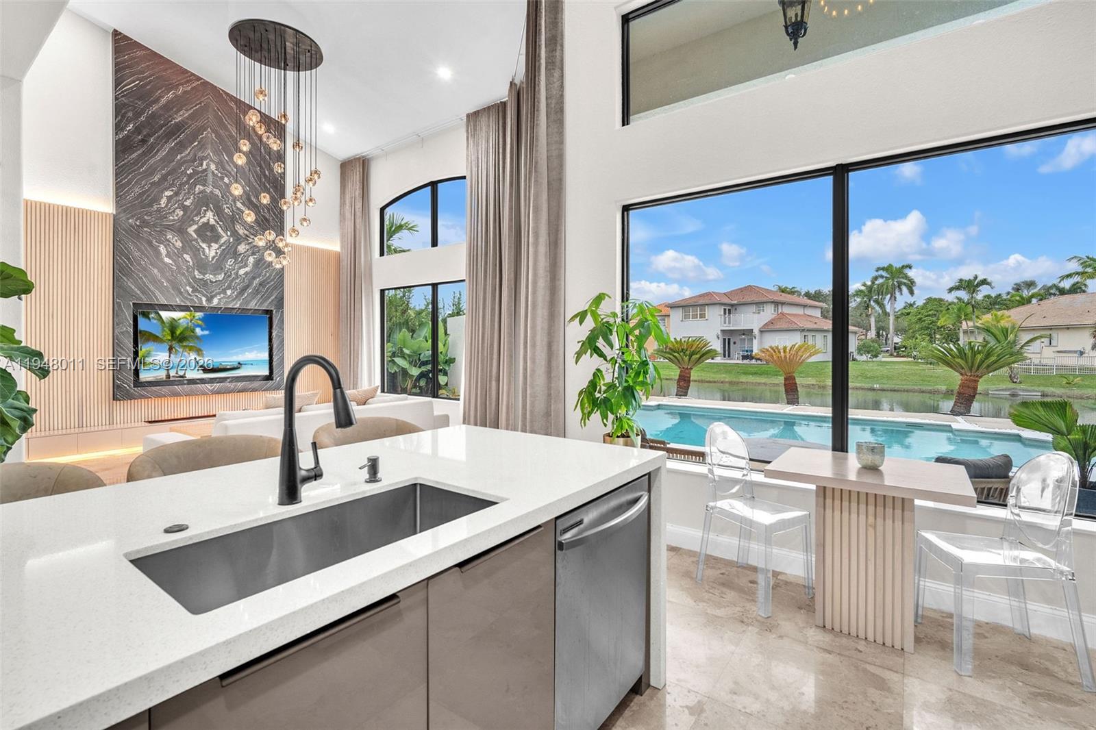 WINDSOR PALMS - Residential