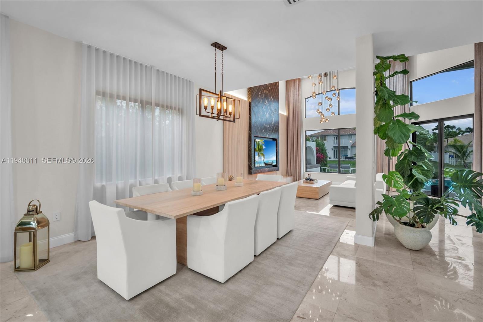 WINDSOR PALMS - Residential