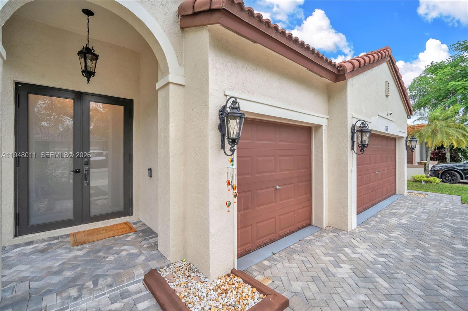 WINDSOR PALMS - Residential