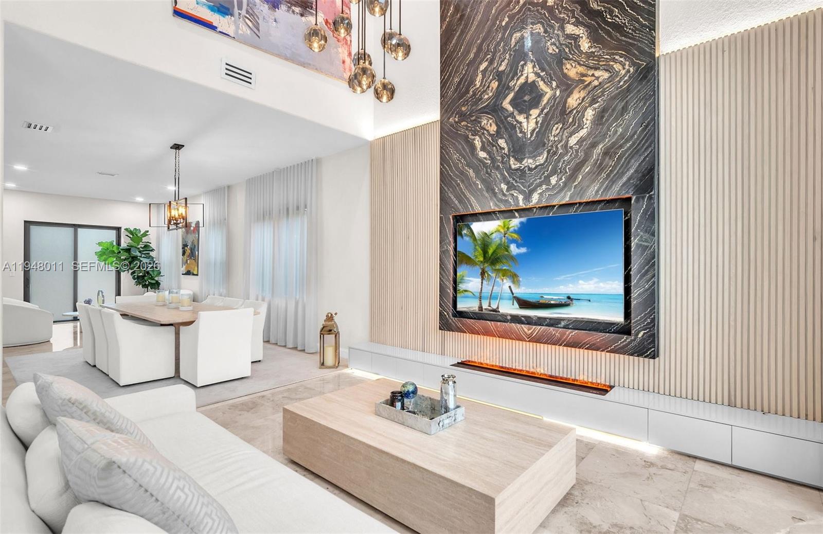 WINDSOR PALMS - Residential