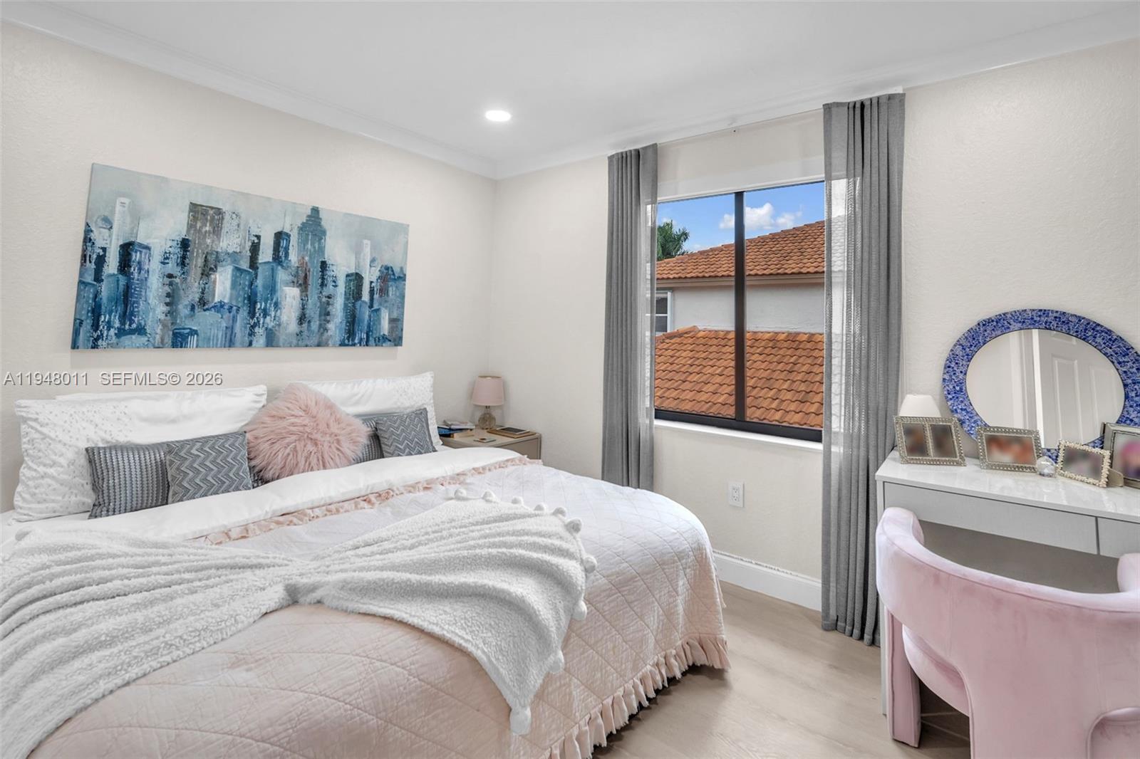 WINDSOR PALMS - Residential