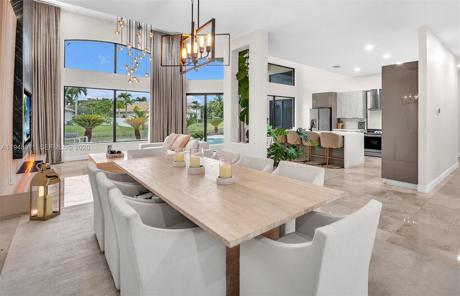 WINDSOR PALMS - Residential