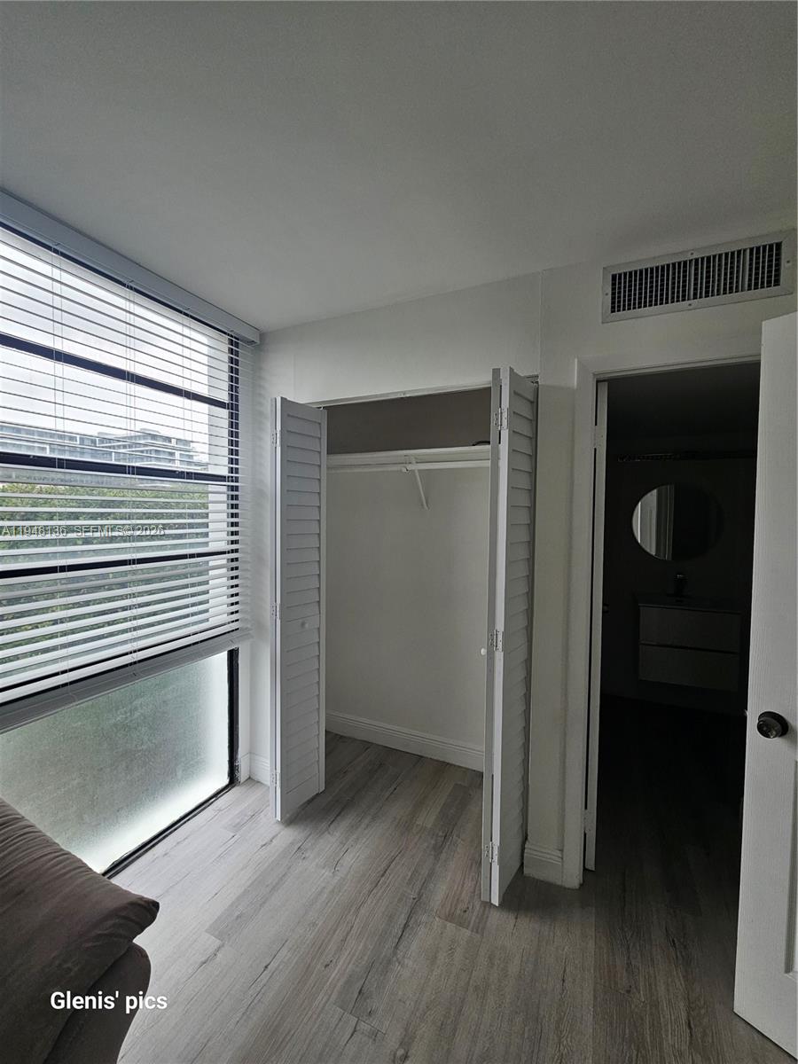 BISCAYA IV CONDO - Residential