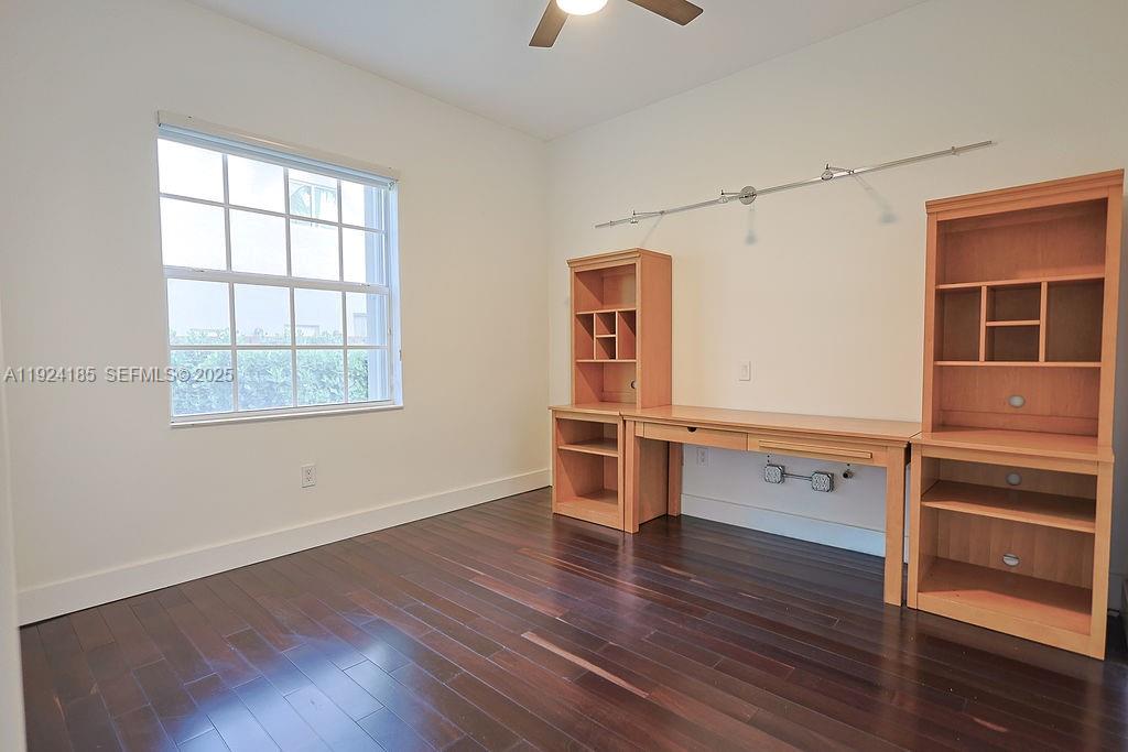 DORAL ISLES MEDITERRANEA - Residential