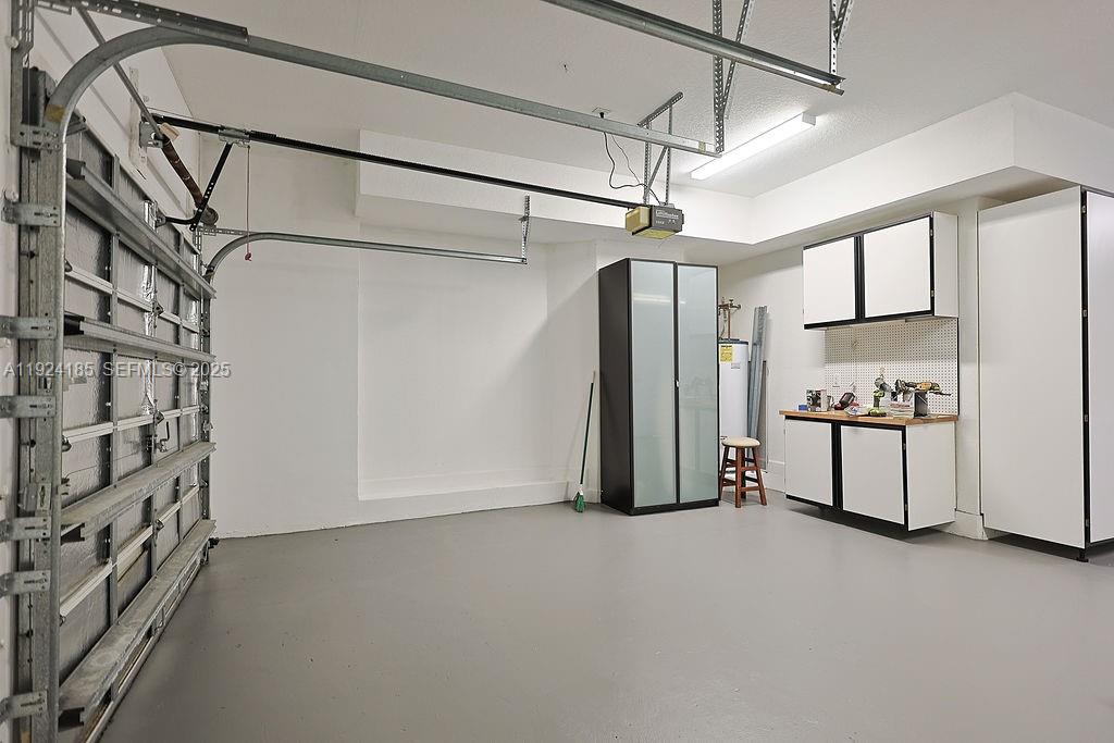 DORAL ISLES MEDITERRANEA - Residential