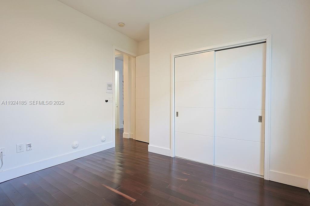 DORAL ISLES MEDITERRANEA - Residential